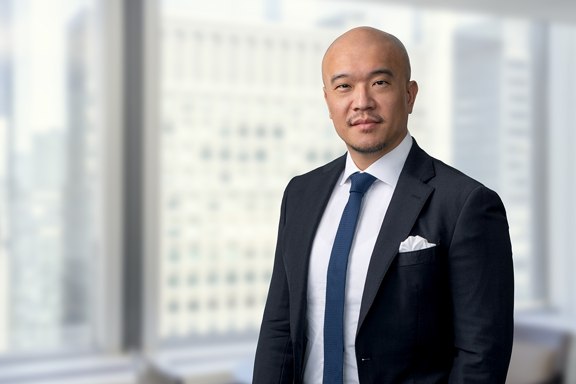 Ji Woon Kim bio image